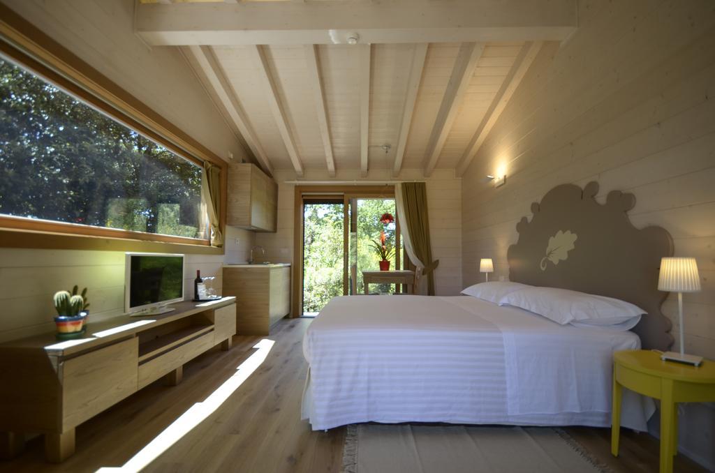 Podere Carceroni Poggi del Sasso Habitación foto